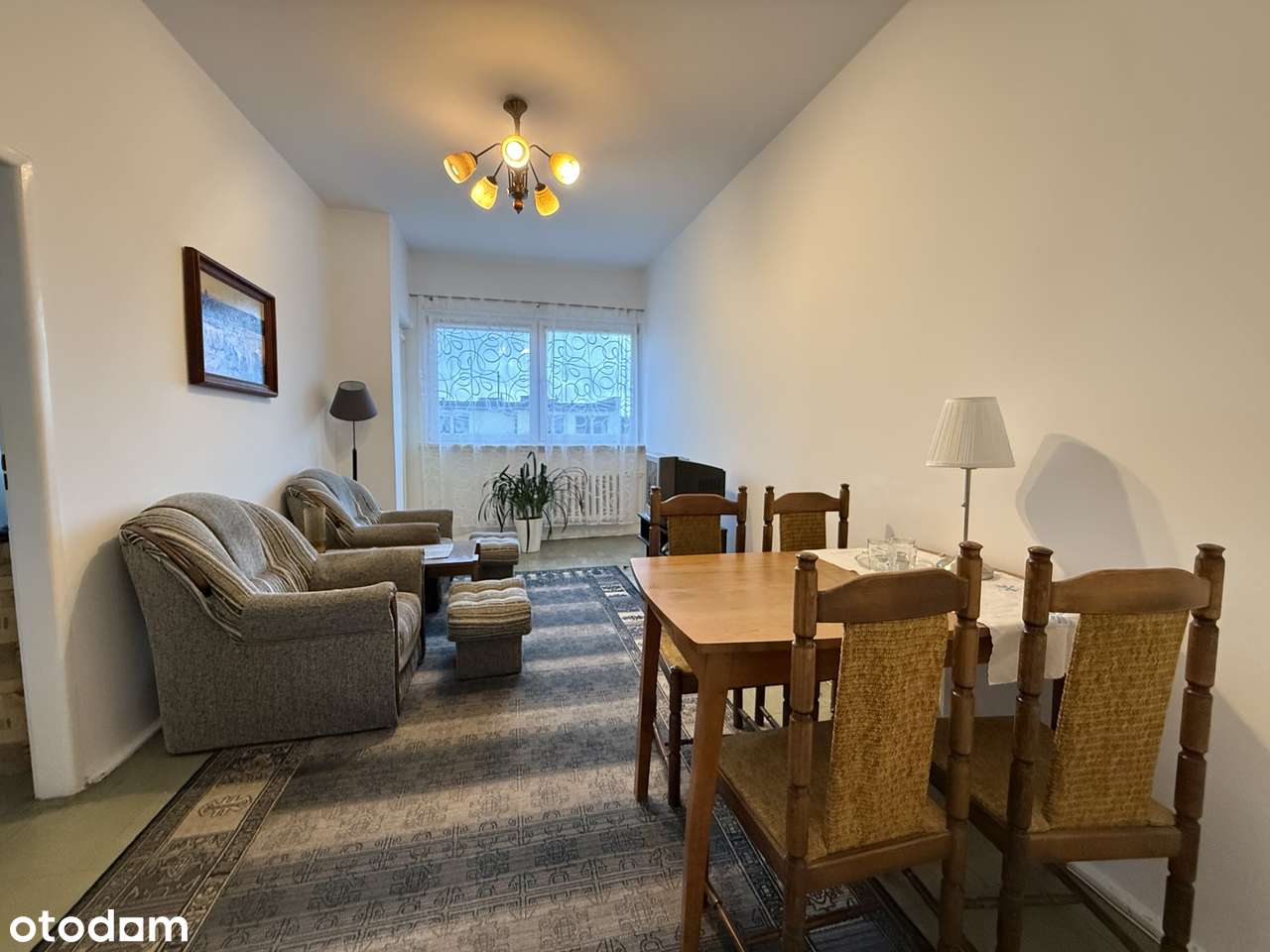 Ustawne mieszkanie 3 pokojowe z oddzielną kuchnią i balkonem!-2