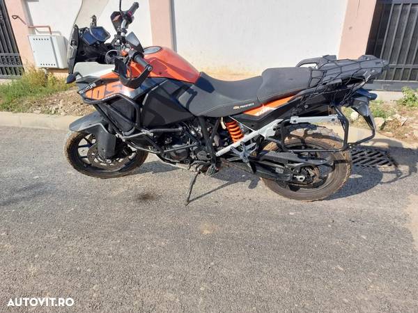 KTM 1050 Adventure - 5