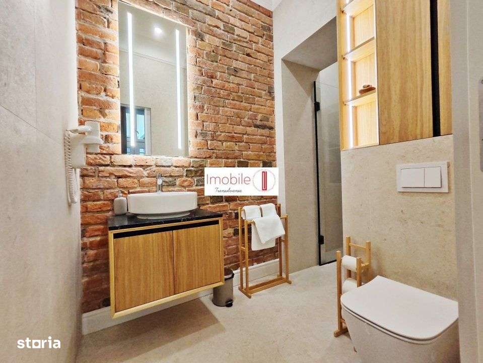 O Capodopera srhitecturala: | Apartament de Lux 4 Camere, Ultracentral-8