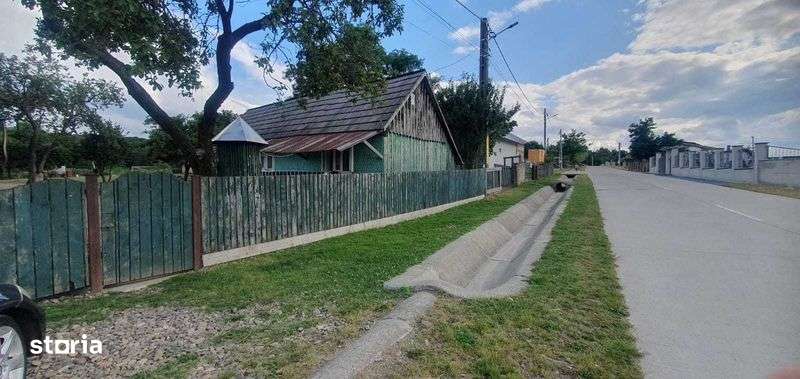 Teren de vanzare in comuna Volovat (75 ari sub padure) - Imagine principală: 5/7