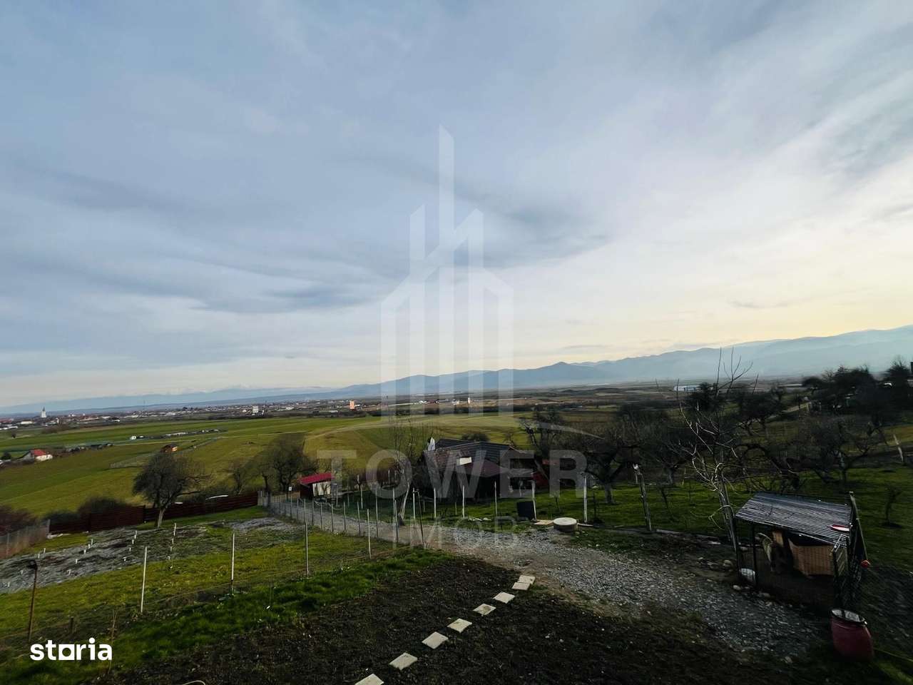 Cabana moderna cu view superb-16