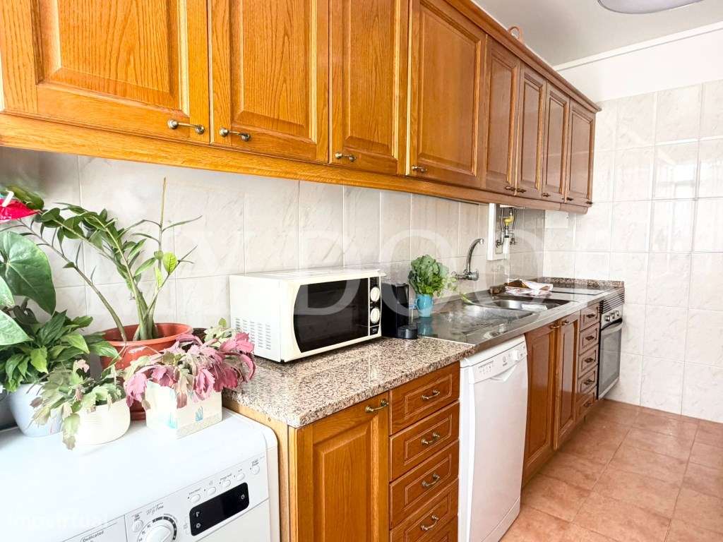 Apartamento T2 - Bobadela - c/ Parqueamento - Arrecadação-16
