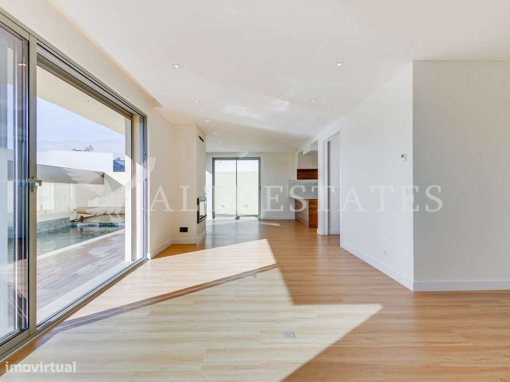 Moradia Contemporânea T4 com Acabamentos Premium e Vista 360º em Mu...-15