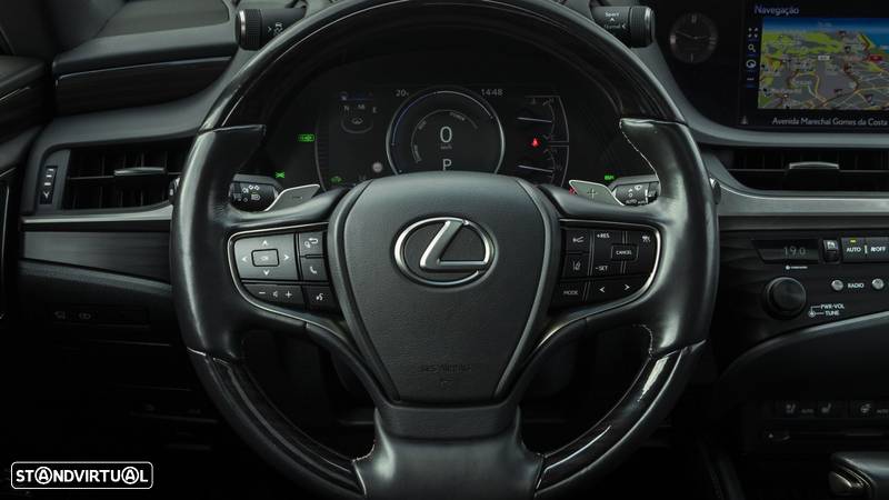 Lexus ES 300h Luxury - 10