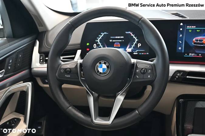 BMW X1 sDrive18i - 11