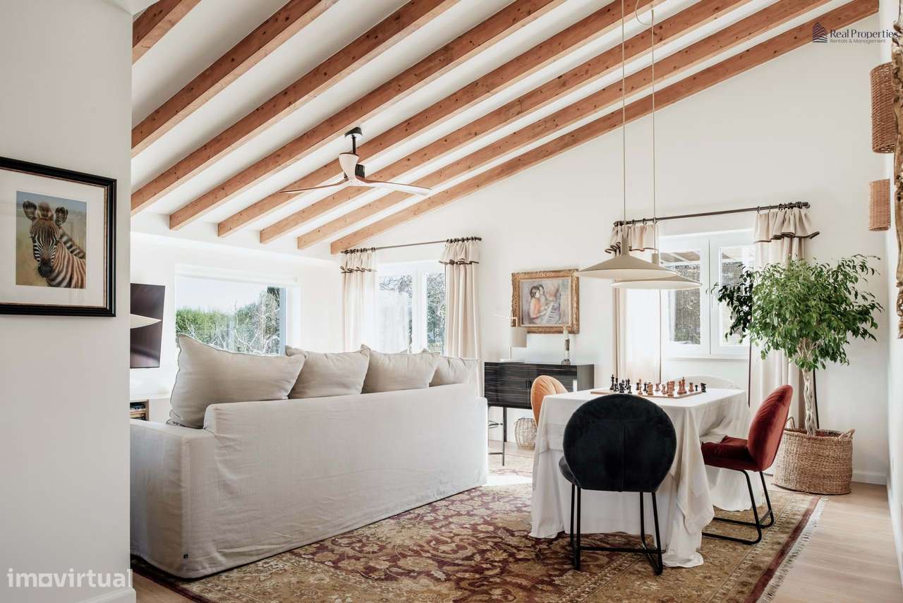 Elegante Moradia T3 Renovada com Vistas Panorâmicas em Alvor-14