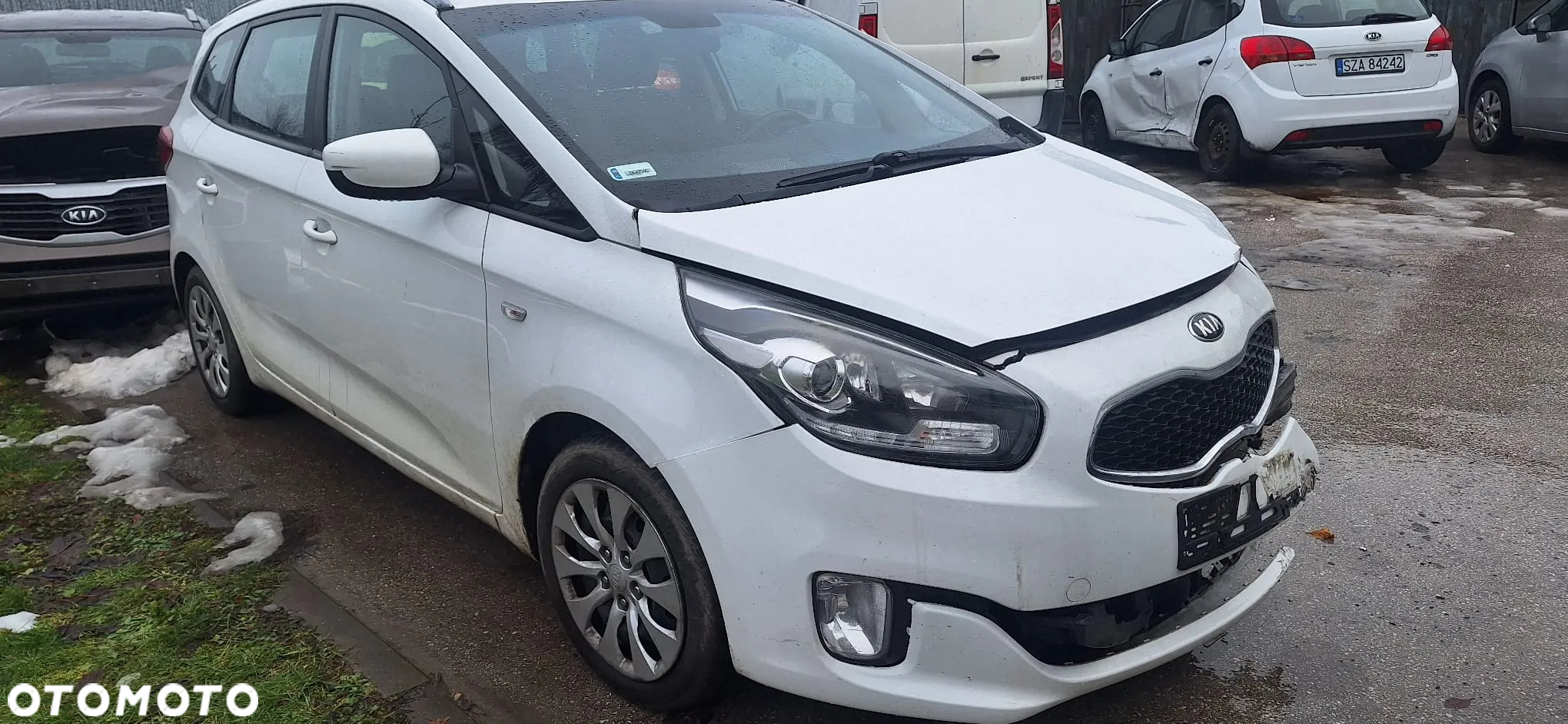 Kia Carens IV 1D pas tylny podłoga wanna - 4