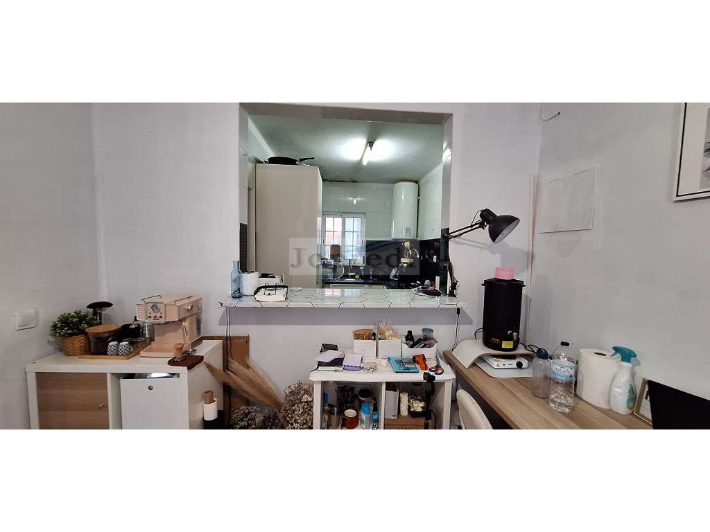 Moradia T2+1 com logradouro-9