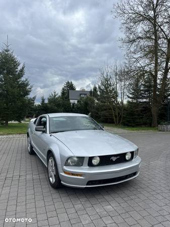 Ford Mustang 4.6 V8 GT - 2