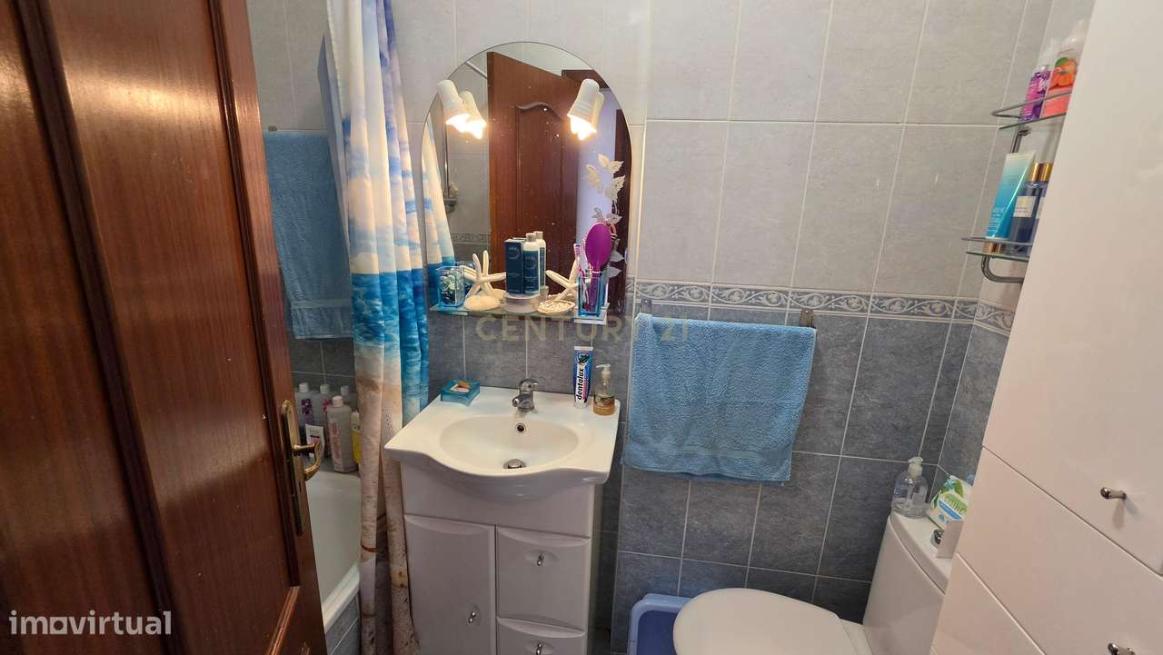 Apartamento Duplex T5 no centro de Palmela-18