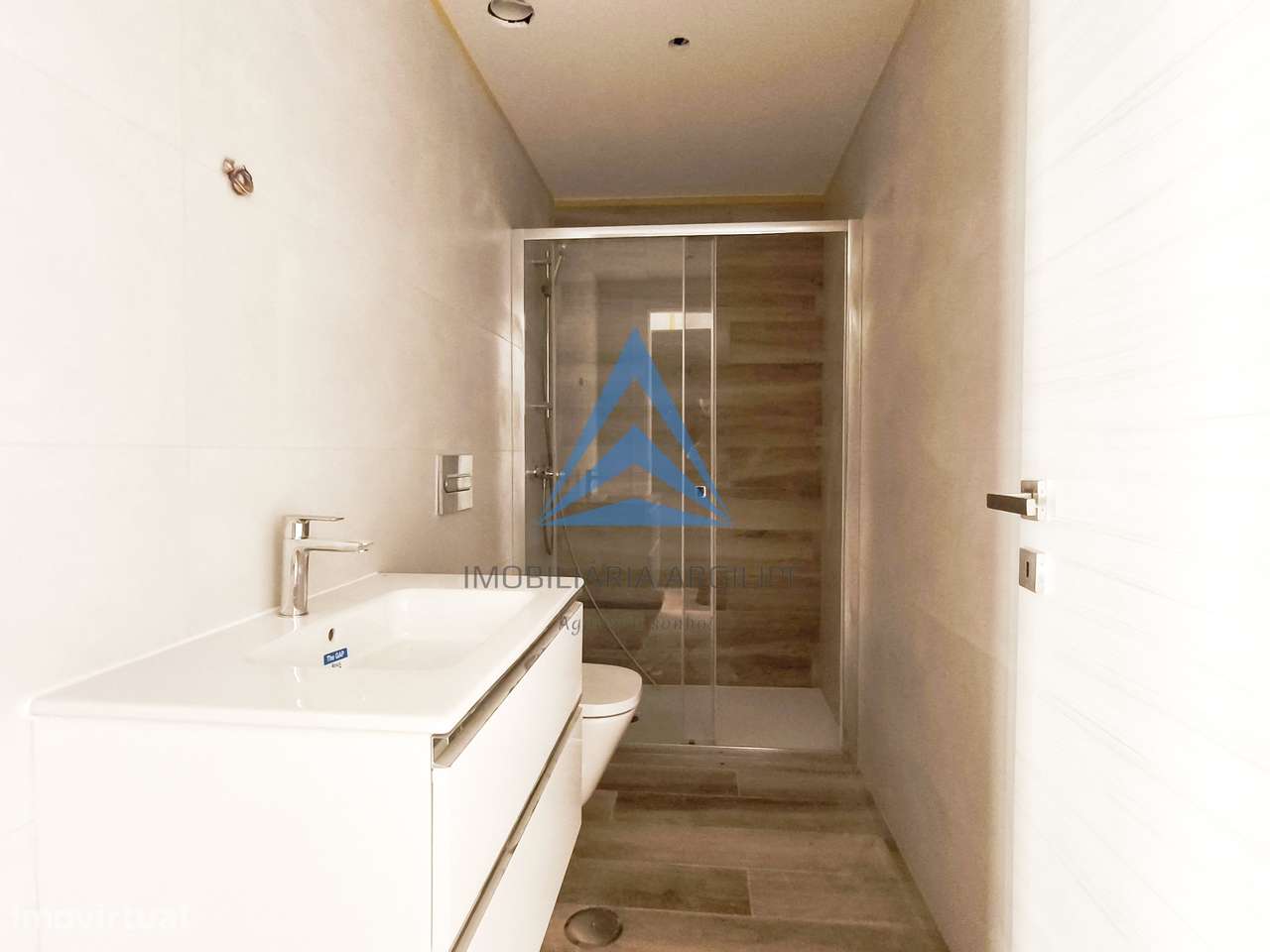 Apartamento T3 Duplex- Condomínio Fechado-10