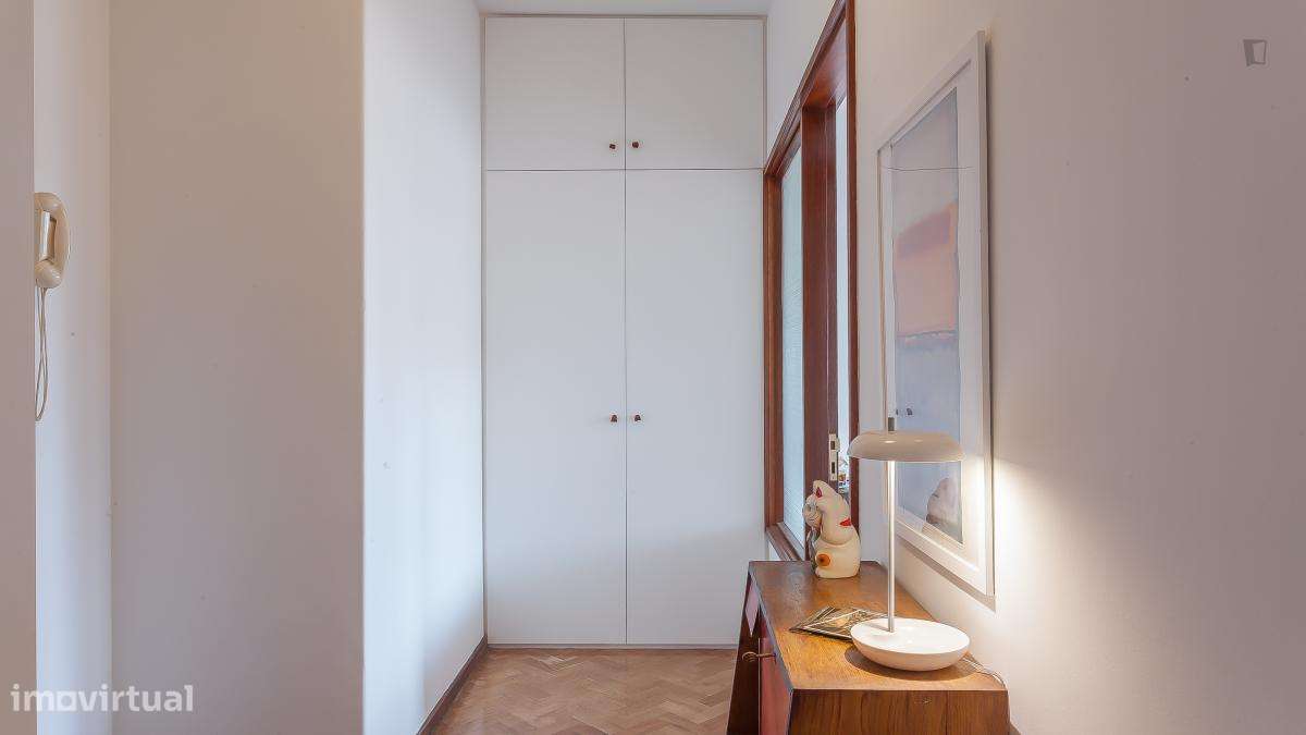 Quarto - localizado em Massarelos Porto - Grande imagem: 2/10