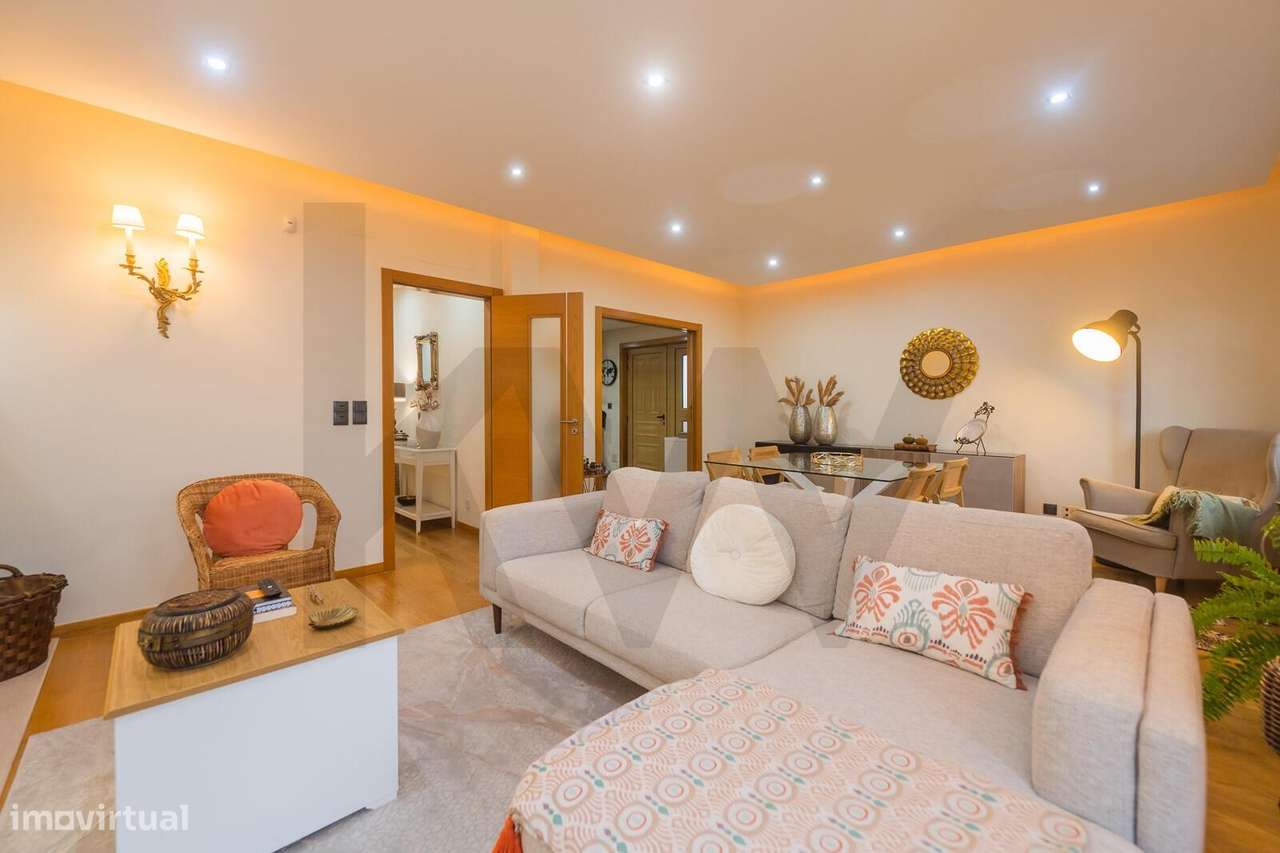 Moradia T4+1 em Agualva-Cacém – Conforto, Qualidade e Vista Desafogada-5