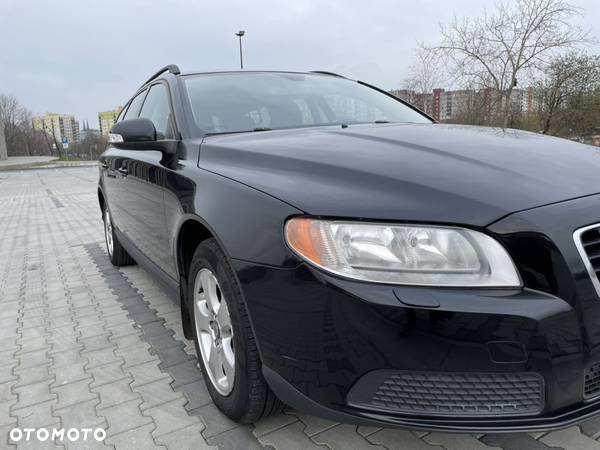 Volvo V70 2.0 Kinetic - 8