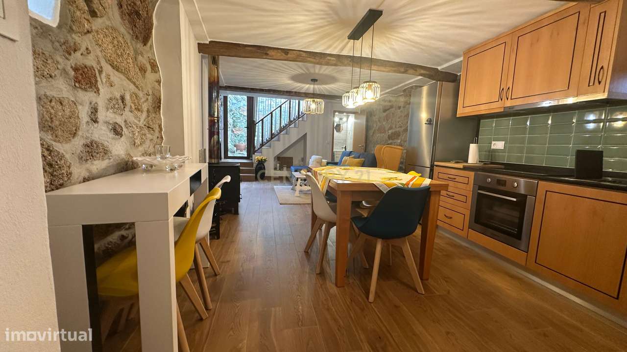 Lindíssima moradia na Zona do Gerês com Jardim interior-16