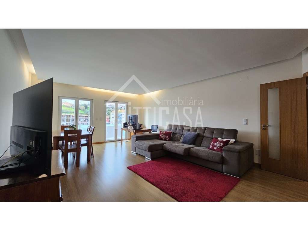 Apartamento estilo duplex T2+1 na Malveira-10