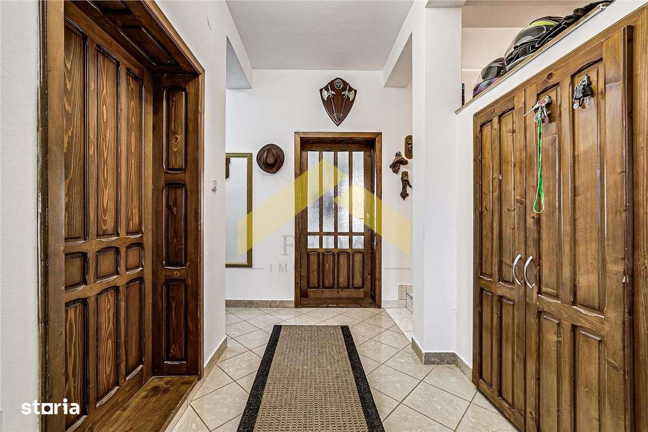 Vila cu 5 camere de vanzare zona Tabacovici-11