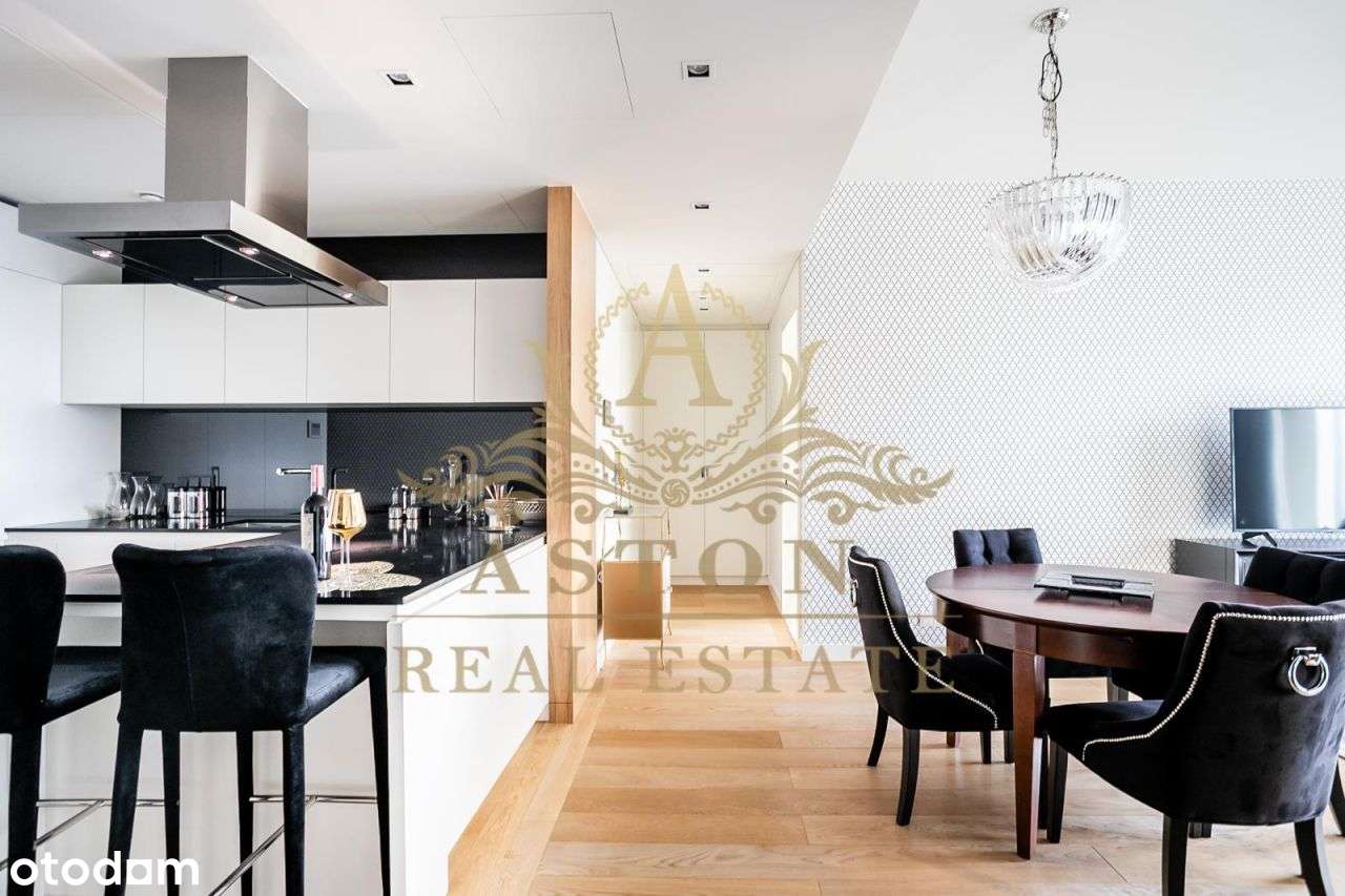 Luxury 2 bedroom apartment at Złota 44-5