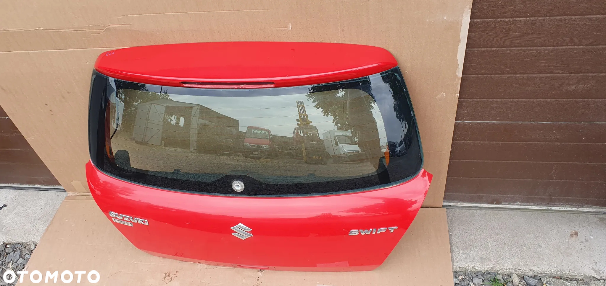 Klapa bagażnika Suzuki Swift IV ZCF - 4