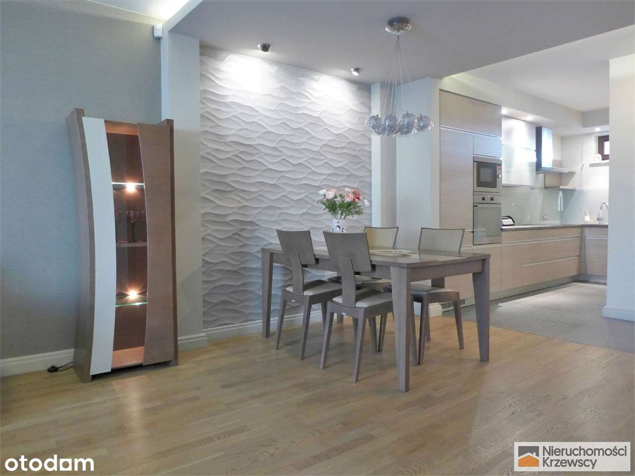 Apartament 3 pokojowy w centrum z wyposażeniem