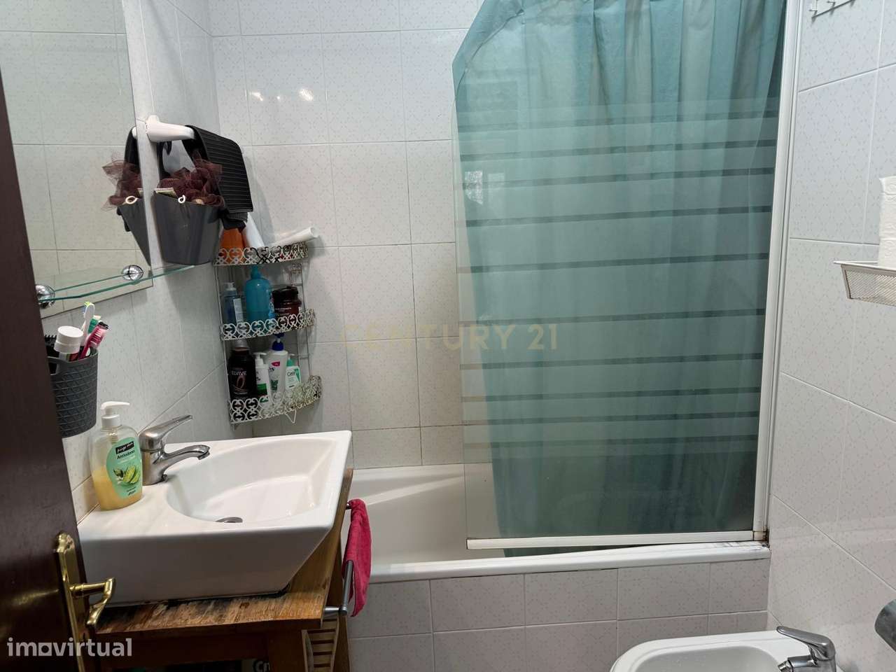 Apartamento T2 em Laranjeiro, Almada - Oportunidade Única!-6