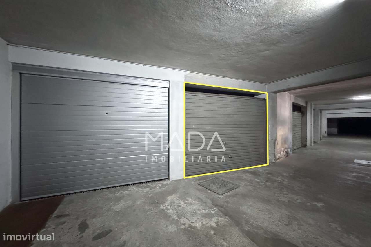 Apart. T3 renovado c/garagem (2 carros) na Av. 31 de Janeiro em Braga-21