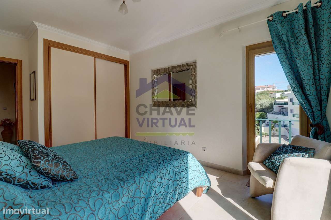 Apartamento T3 com Garagem e Arrecadação - Centro Lourinhã-15