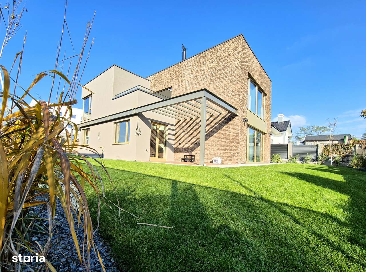 Vila de LUX, design Ultramodern, 200 mp, 5 camere,3 bai, platou Galata - Imagine principală: 4/20