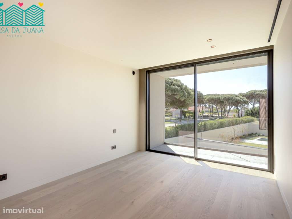 Moradia T5+1 com Piscina em Cascais-38