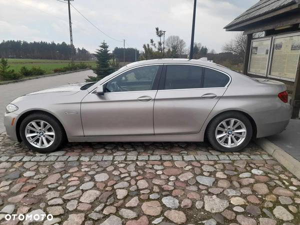 BMW Seria 5 528i - 3