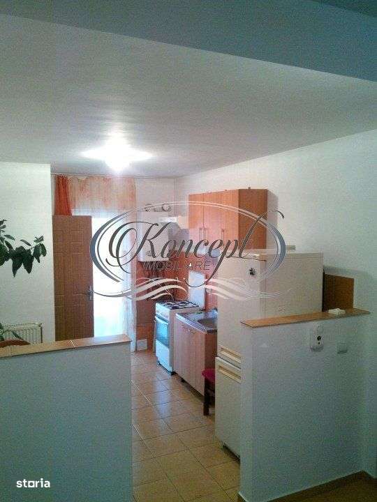Apartament decomandat, cu parcare - Imagine principală: 4/8