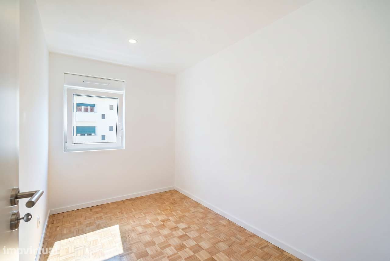 T3 luminoso e moderno em zona residencial tranquila da Figueira da Foz-15