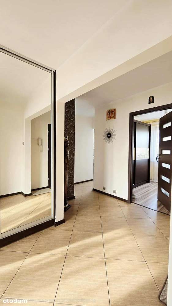 Sprzedam 3 pokojowe mieszkanie bardzo dobry standard-2