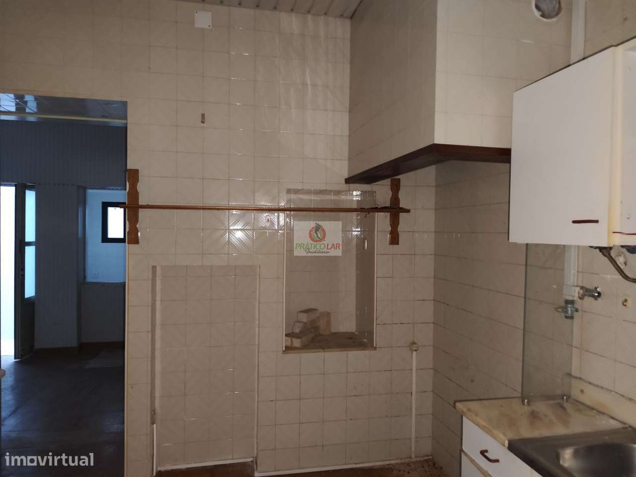 Moradia para restauro no centro na Zona Histórica de Vera Cruz-25