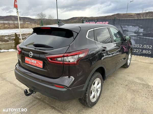 Nissan Qashqai 1.7 dCi Xtronic ALL-MODE 4x4i TEKNA - 7