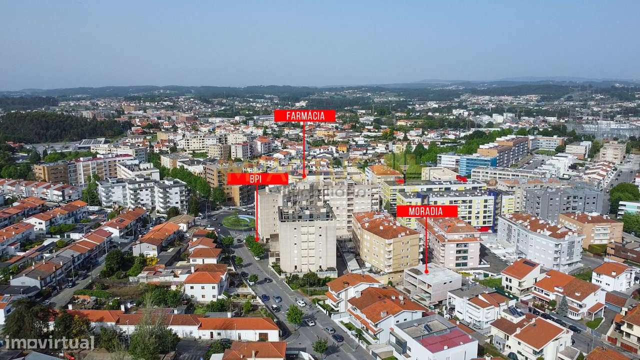 Moradia V3+1 nos Maninhos-45