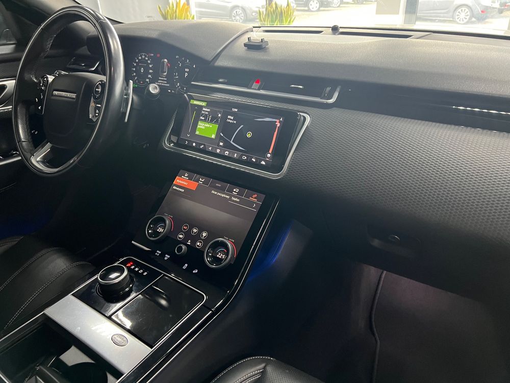 Land-Rover Range-Rover-Velar