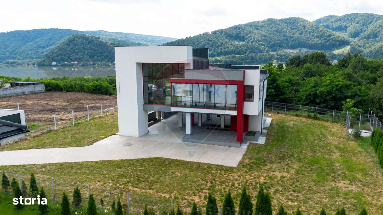Vilă cu piscină de vanzare  – Bistrița - Imagine principală: 5/20