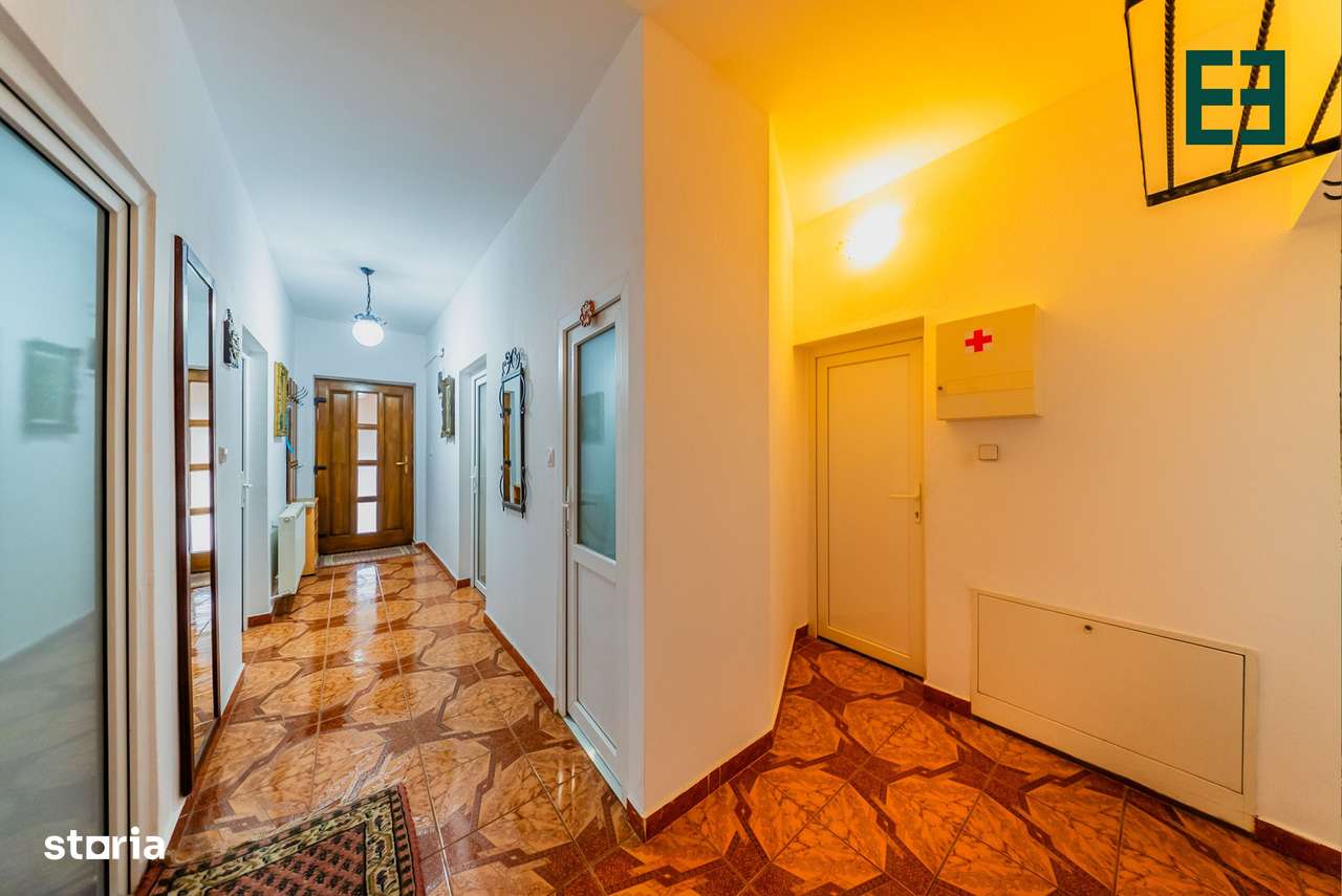 Casă 14 camere și 1080 mp teren - Aradul Nou - Arad - Imagine principală: 5/20