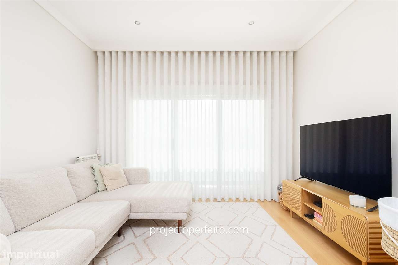 Apartamento T2 Venda em Nogueira da Regedoura,Santa Maria da Feira - Grande imagem: 3/14