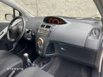 Toyota Yaris 1.33 VVT-i Executive - 13