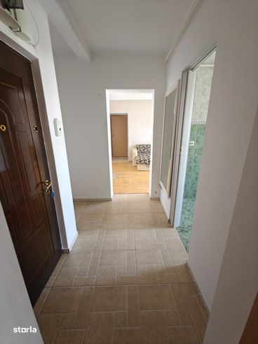 Apartament 3 camere, 5 minute de Palas! Podu Ros, Etaj 3!-5