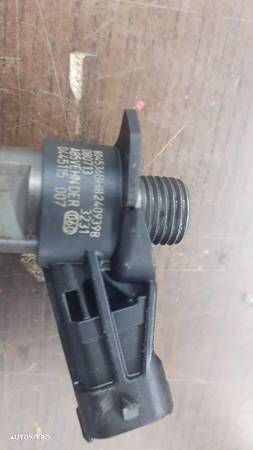 Injector Renault Trafic 2.0 dci cod 0445115007 - 3