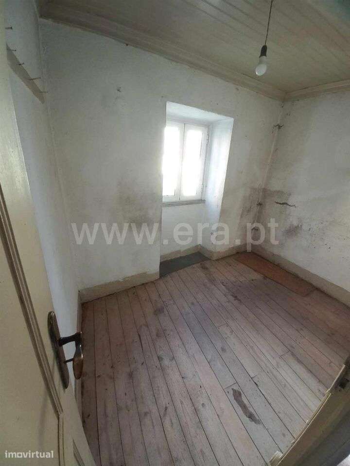 Moradia T3 / Seia, Sabugueiro - Grande imagem: 5/17