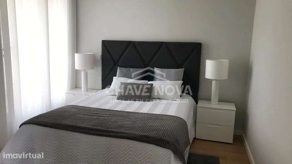 Moradia T3 Independente com Piscina – Madalena (a 1,5 km da Praia)-10