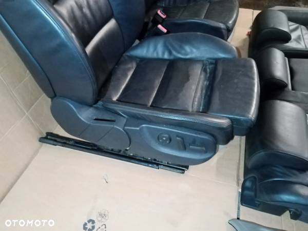 Fotele komplet kanapa czarna skóra elektryczne Audi A6 C6 Sedan - 4