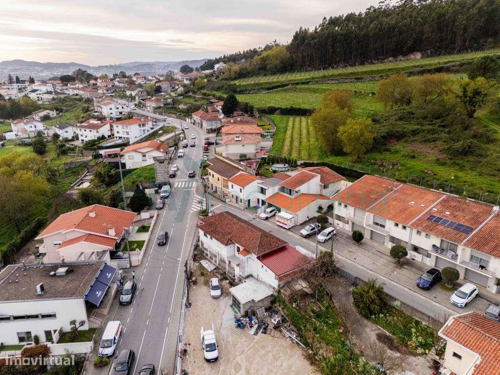 Moradia T2 + Moradia T1 Excelente Oportunidade de Investimento-52