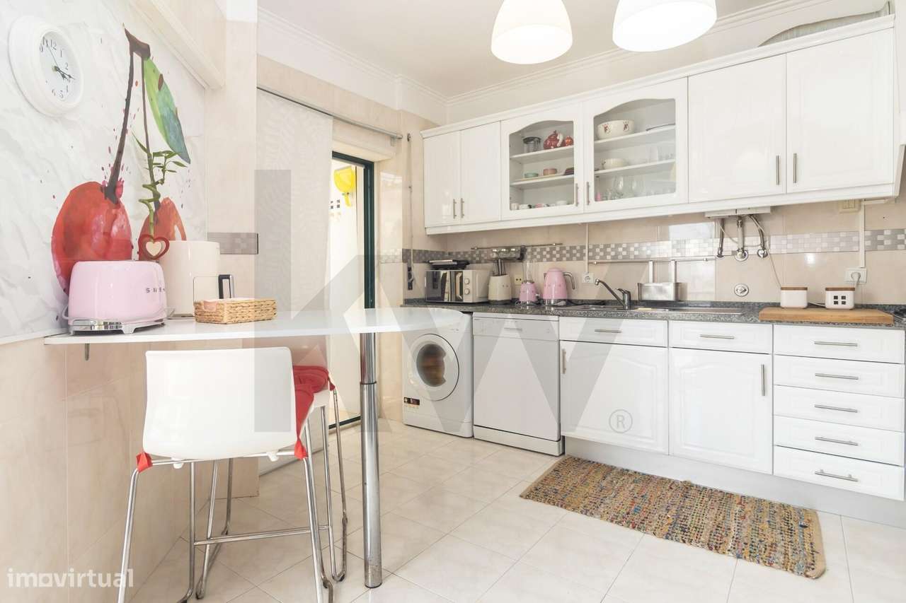 Apartamento T1 na Charneca da Caparica-17