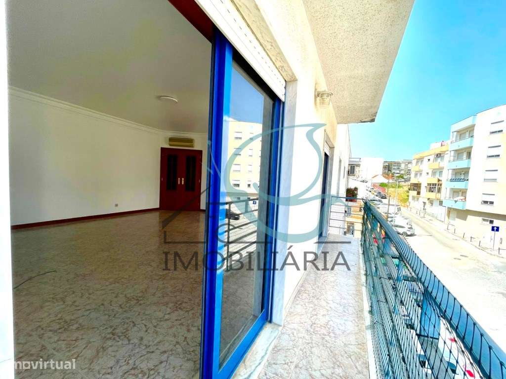 Excelente Apartamento T3 em Setúbal-18