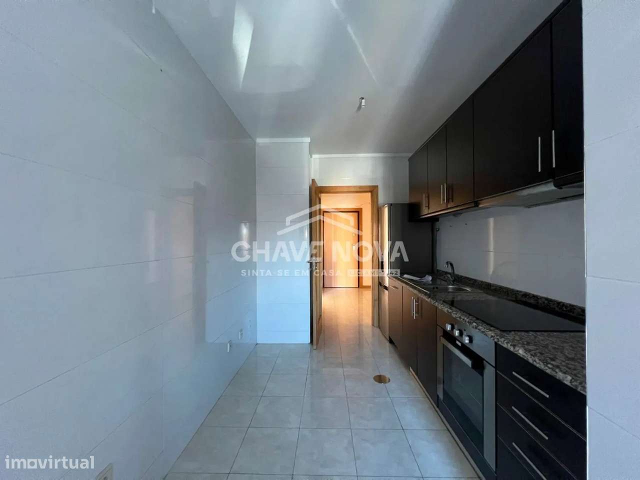 Apartamento T2 c/ Lugar de Garagem em Canelas (Edifício Prestige) - Grande imagem: 4/19
